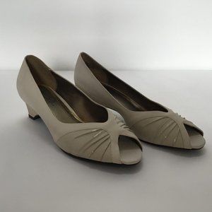 Hush Puppies Soft Style Cream Open Toe Heels